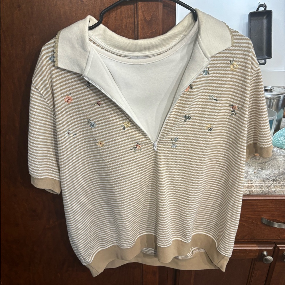 Women’s Striped and floral shirt. Size XL.